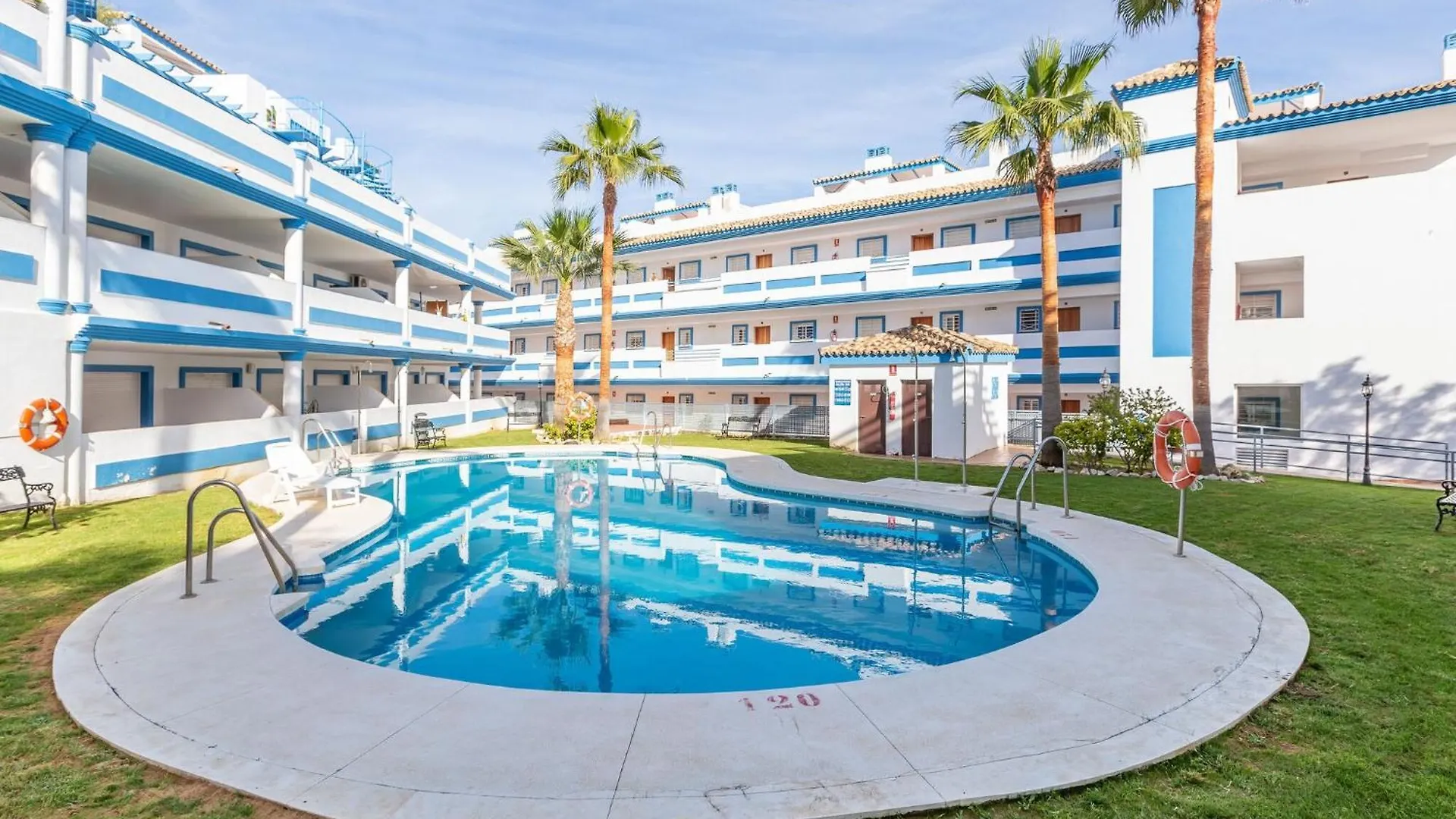 Casa Carmen - Apartment In Buenas Noches Estepona Holiday home